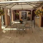 Irene's Aparthotel 3*