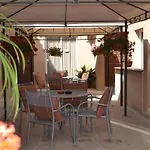 Irene's Aparthotel 3*