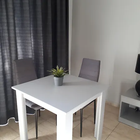 מלון דירות Irene's