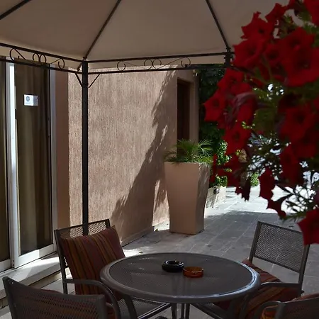 Aparthotel Irene's Limisso