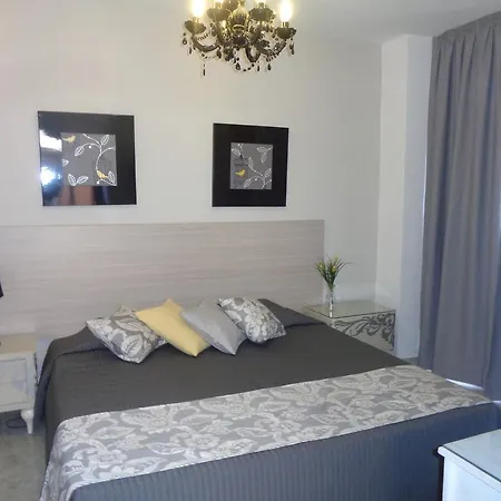 Irene's Aparthotel