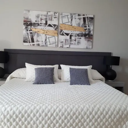 Aparthotel Irene's 2*