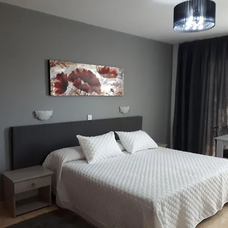Irene's Aparthotel 2*