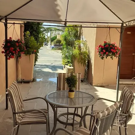 Irene's 2* Limisso