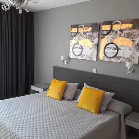 Apartmanhotel Irene's 3*