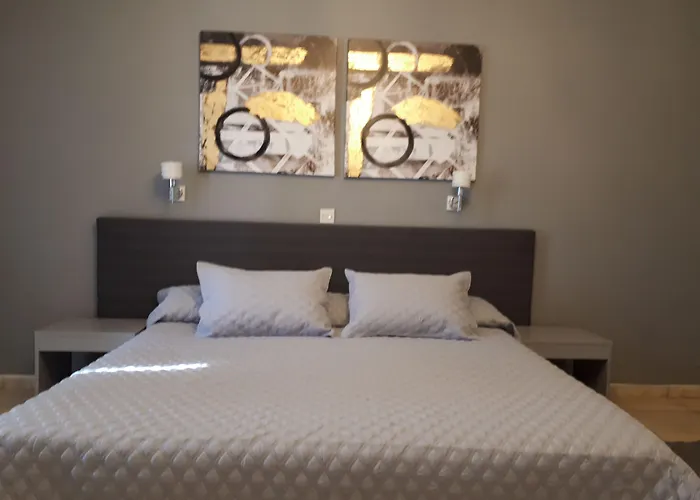 Irene's Apartahotel 3*