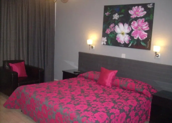 Irene's Apartahotel 3*